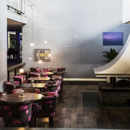 Otel Hampton's Namur 3*