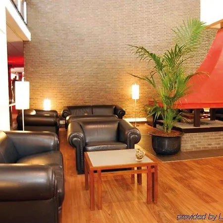 Hampton's Namur 3* Вепьон