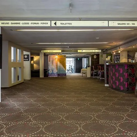 Отель Hampton's Namur 3*